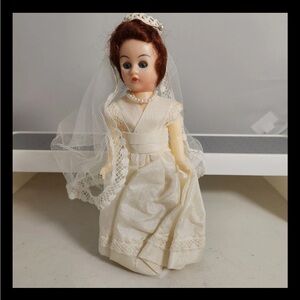 Made In Hong Kong VTG Beautiful Bride With Sleepy Blue Eyes And Red Hair Doll